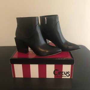 Circus by Sam Edelman Hasley Black Booties, Size 7
